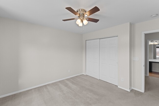 Building Photo - 5023 Lake Grove Blvd