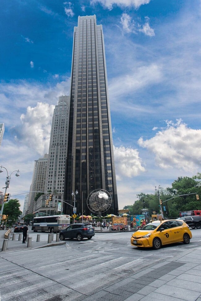 Building Photo - 1 Central Prk W