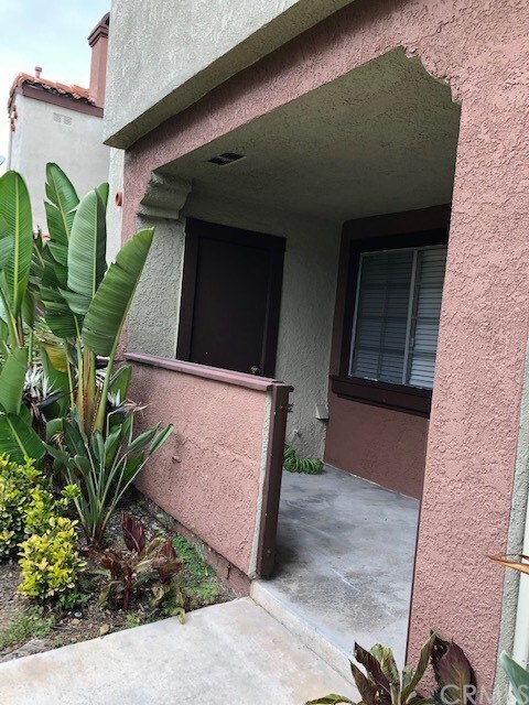 Building Photo - 82 Flor De Sol