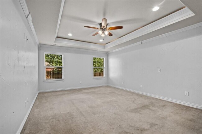 Building Photo - 2506 SW Glenn Ridge Rd