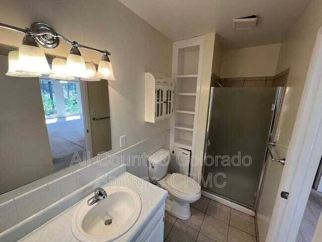 Building Photo - 15080 Deby Dr