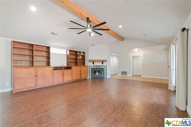 Building Photo - 1310 Scenic View Dr