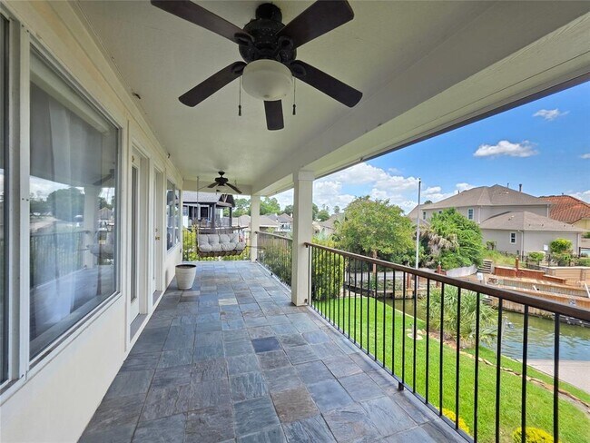 Building Photo - 9260 Deepwater Dr