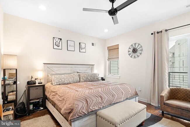 Building Photo - 1638 N 5th St