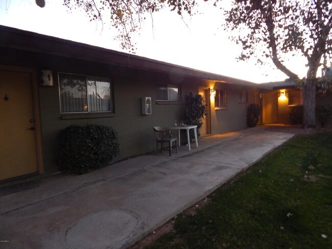 Building Photo - 2020 S Granada Dr