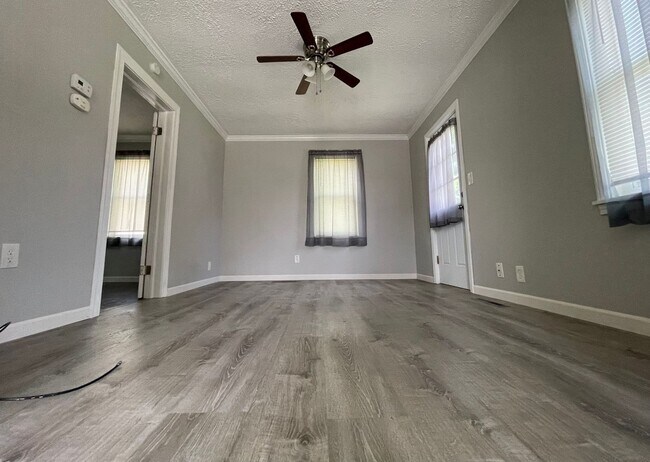 Building Photo - kj219