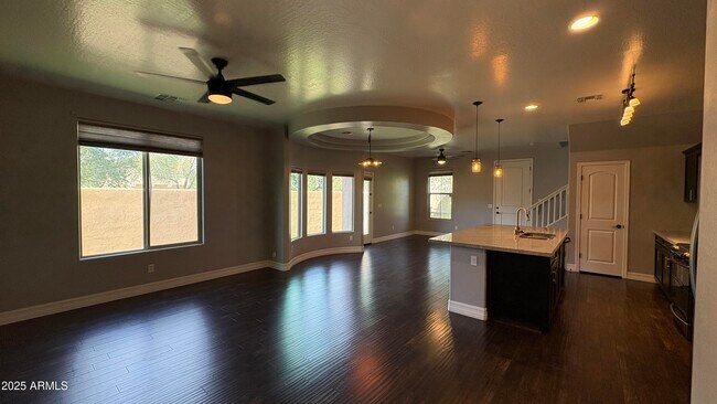 Building Photo - 11460 W St John Rd