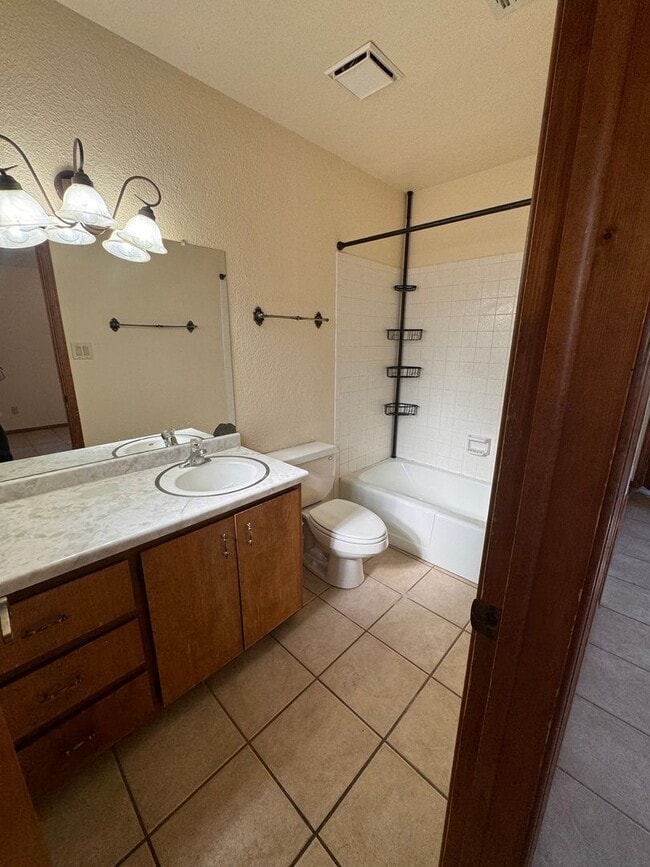 Building Photo - $500 off first months rent, Nice Home in the Telshor Area