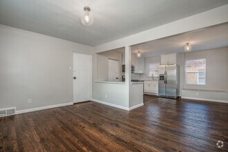 Building Photo - FULLY RENOVATED APARTMENTS!!