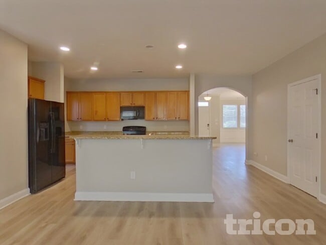 Building Photo - 338 Bronze Dr