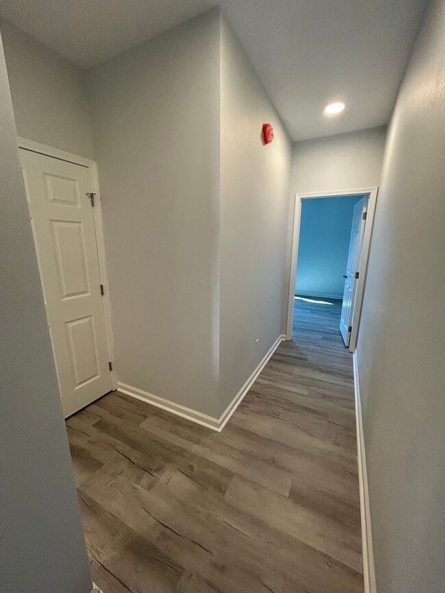 Building Photo - 2022 Trimble Rd