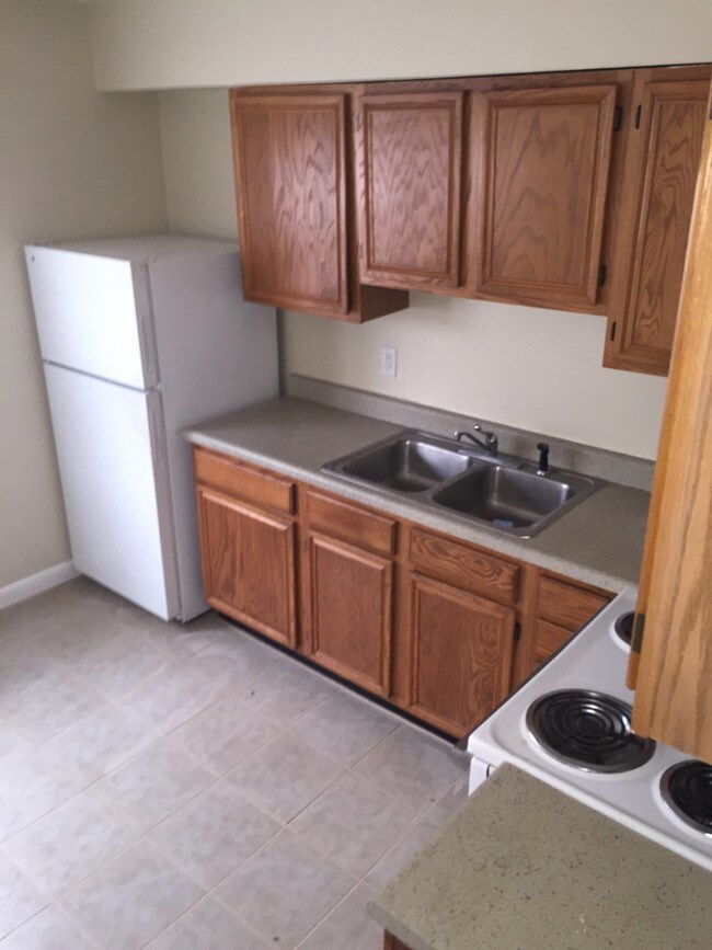Kitchen-1 - Autumn Square