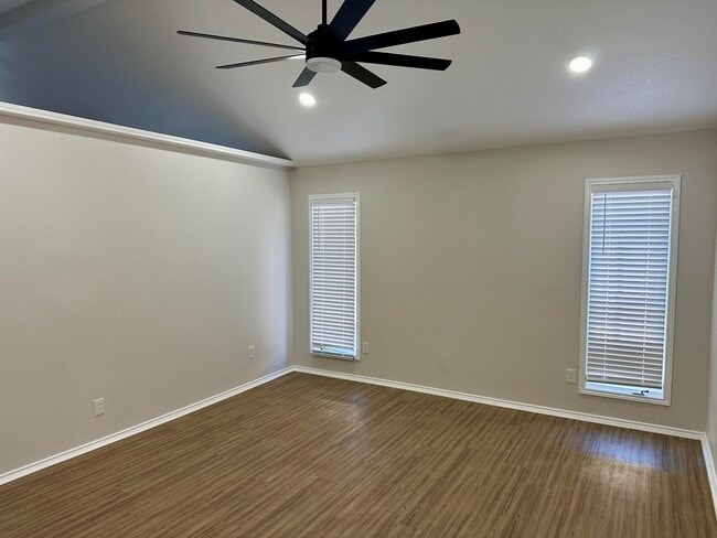 Building Photo - 5821 80th St