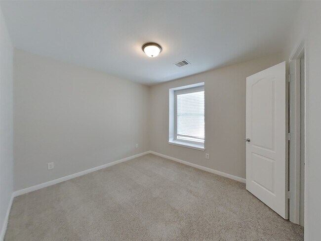 Building Photo - 7914 Moss Springs Ct