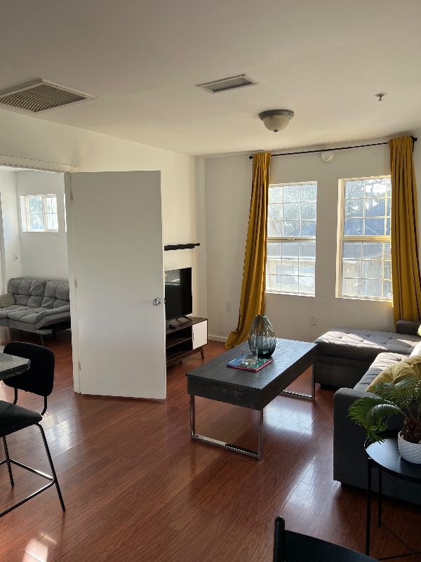 Building Photo - 2078 El Sereno Ave