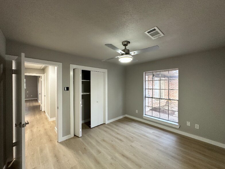 Building Photo - 5926 Par 4 Dr