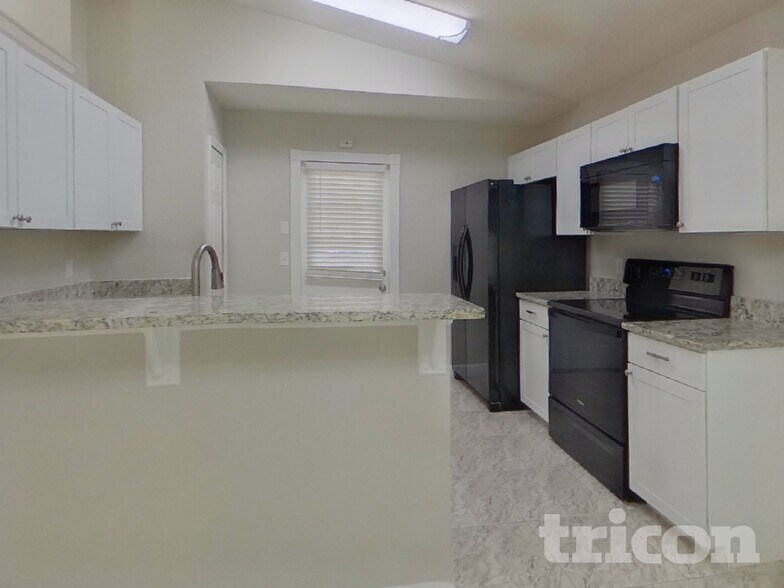 Building Photo - 8335 Spring Breeze Ct