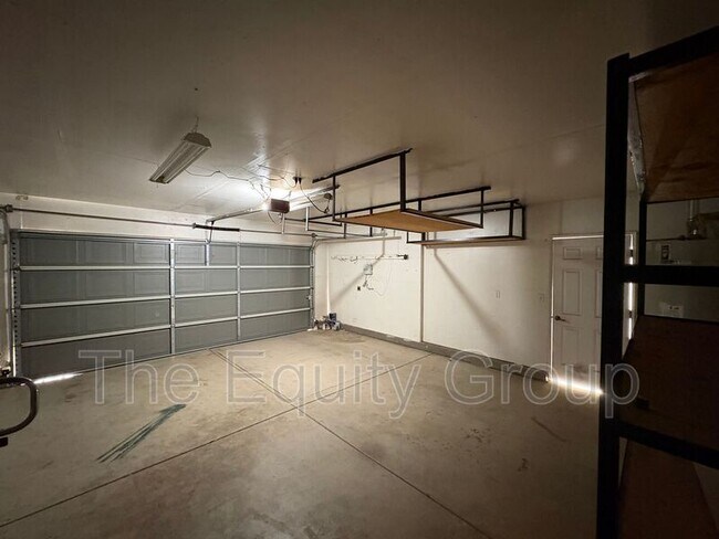 Building Photo - 429 N Amador St