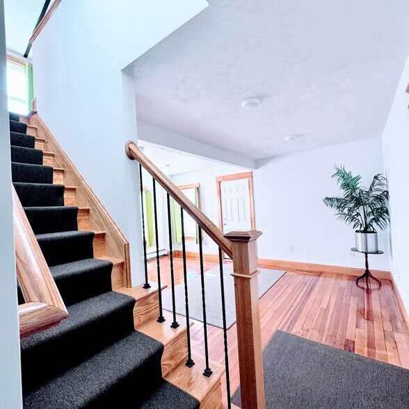 Building Photo - 2175 Dorchester Ave