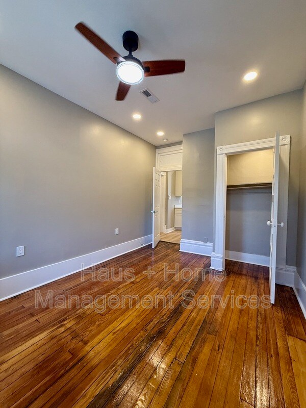 Building Photo - 906 Penn Ave