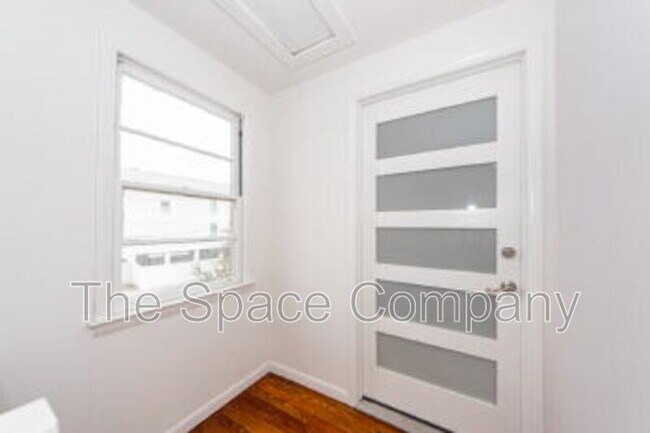 Building Photo - 333 Ashley Ave