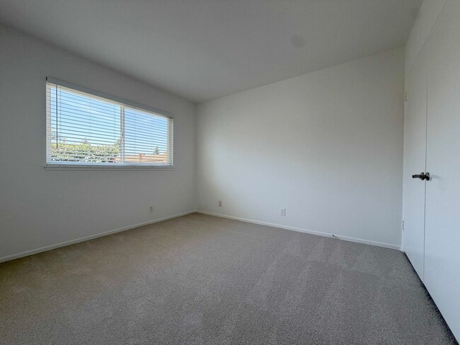 Building Photo - 20771 National Ln