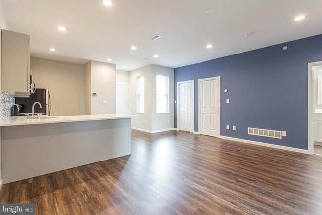 Building Photo - 1917 N 7th St