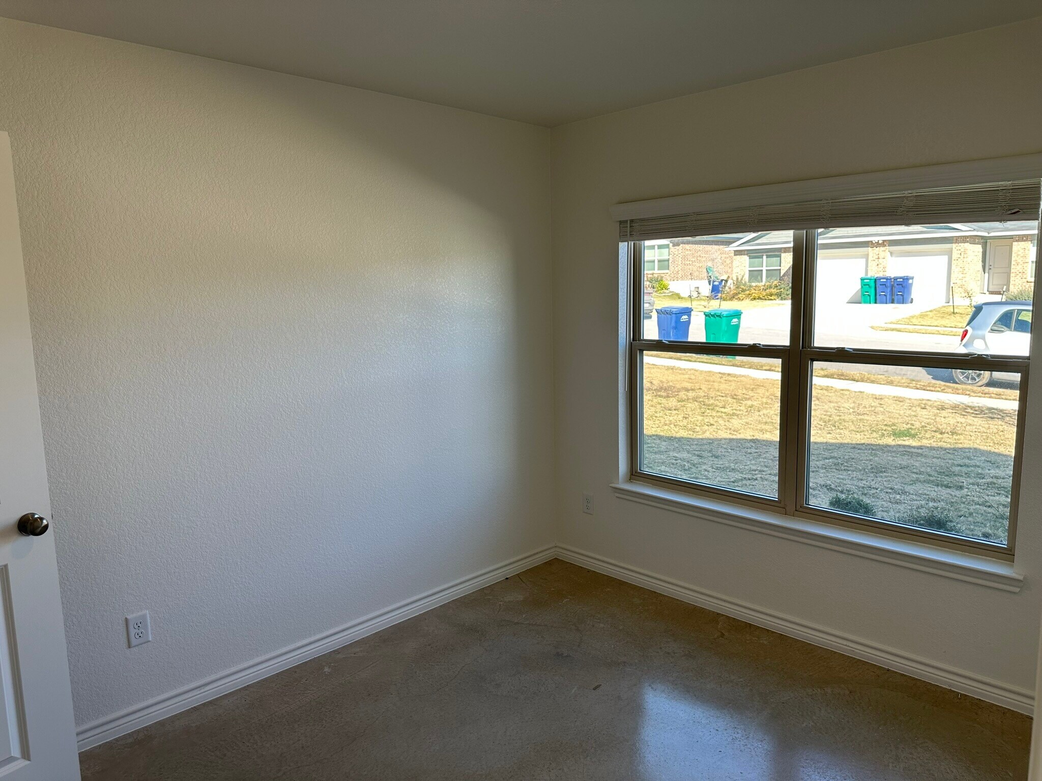 Building Photo - 1209 Lehmann