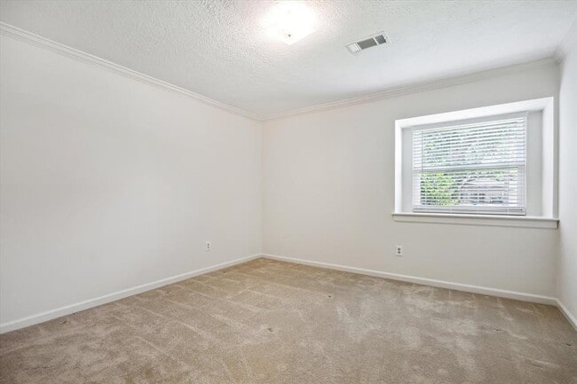 Building Photo - 10623 Hillcroft St