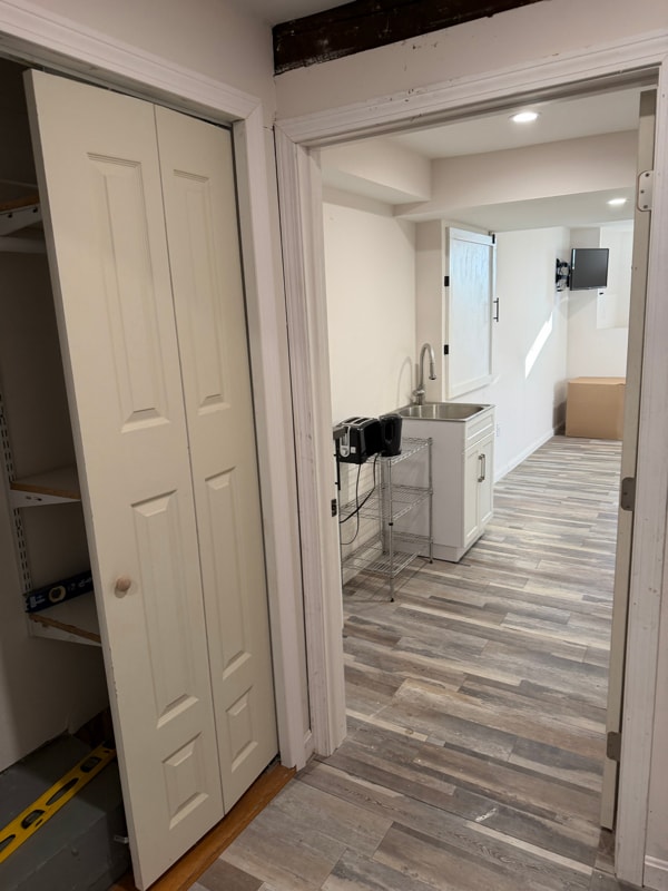 Building Photo - 89 Monroe St