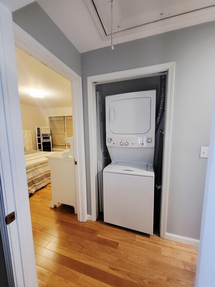 Building Photo - 5 Healy Rd