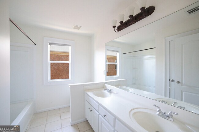Building Photo - 104 Putters Dr