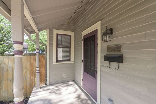 Building Photo - Beautifully updated Historic Bungalow