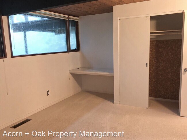 Building Photo - 4 br, 2.5 bath House - 25 Scott Place