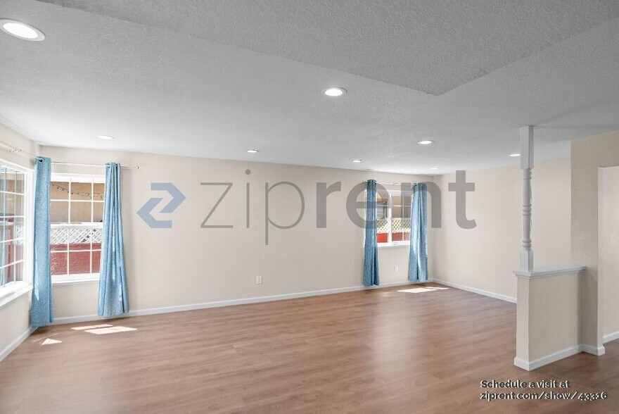Building Photo - 33525 Bardolph Cir