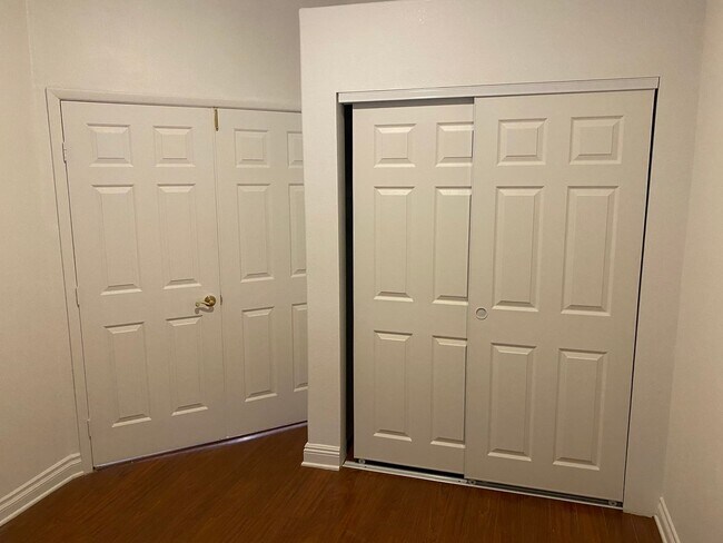 Building Photo - NW!! Single Story!! No Carpet!! No HOA!! B...