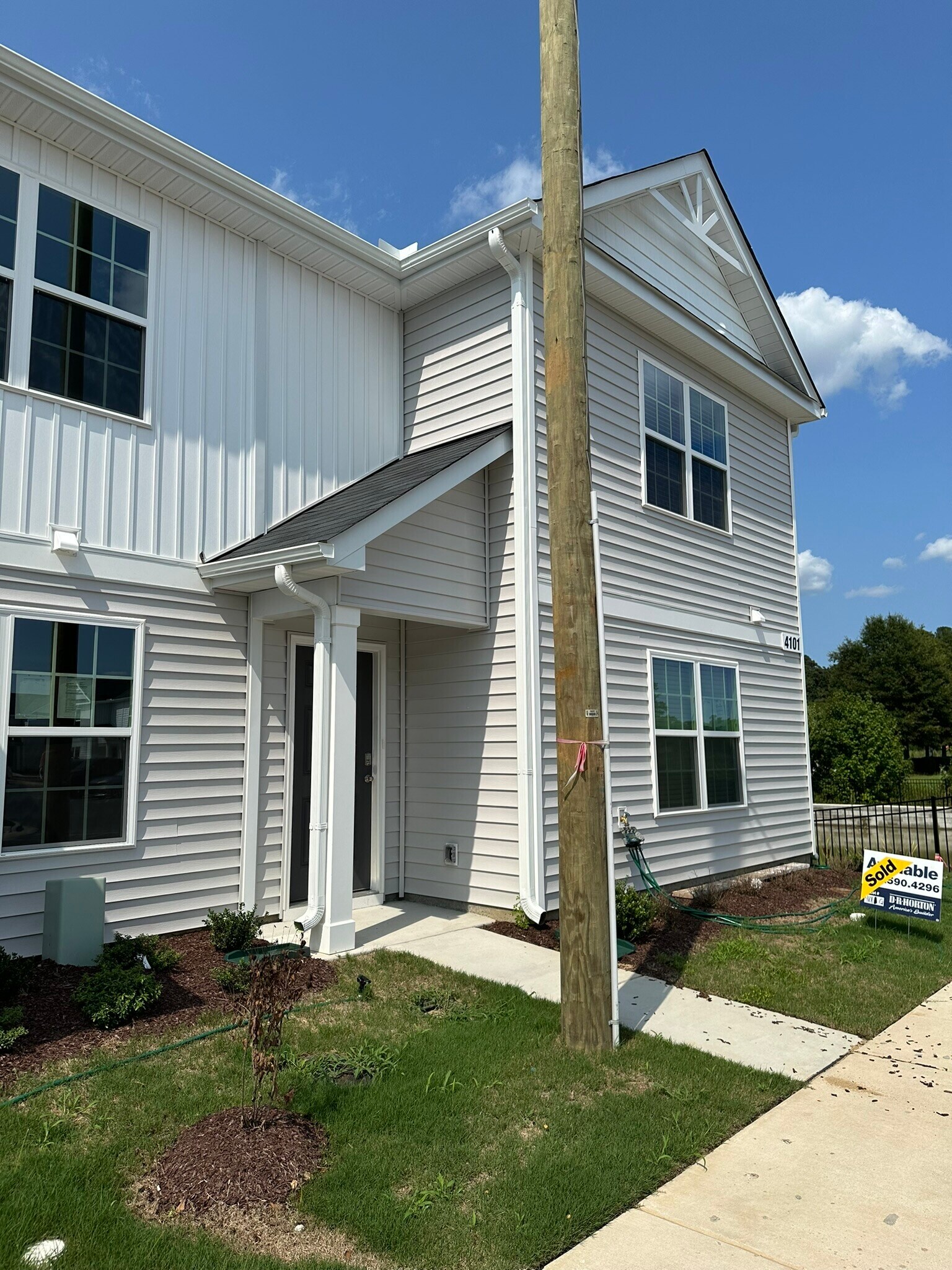 Building Photo - 4101 Laurel Ridge Dr