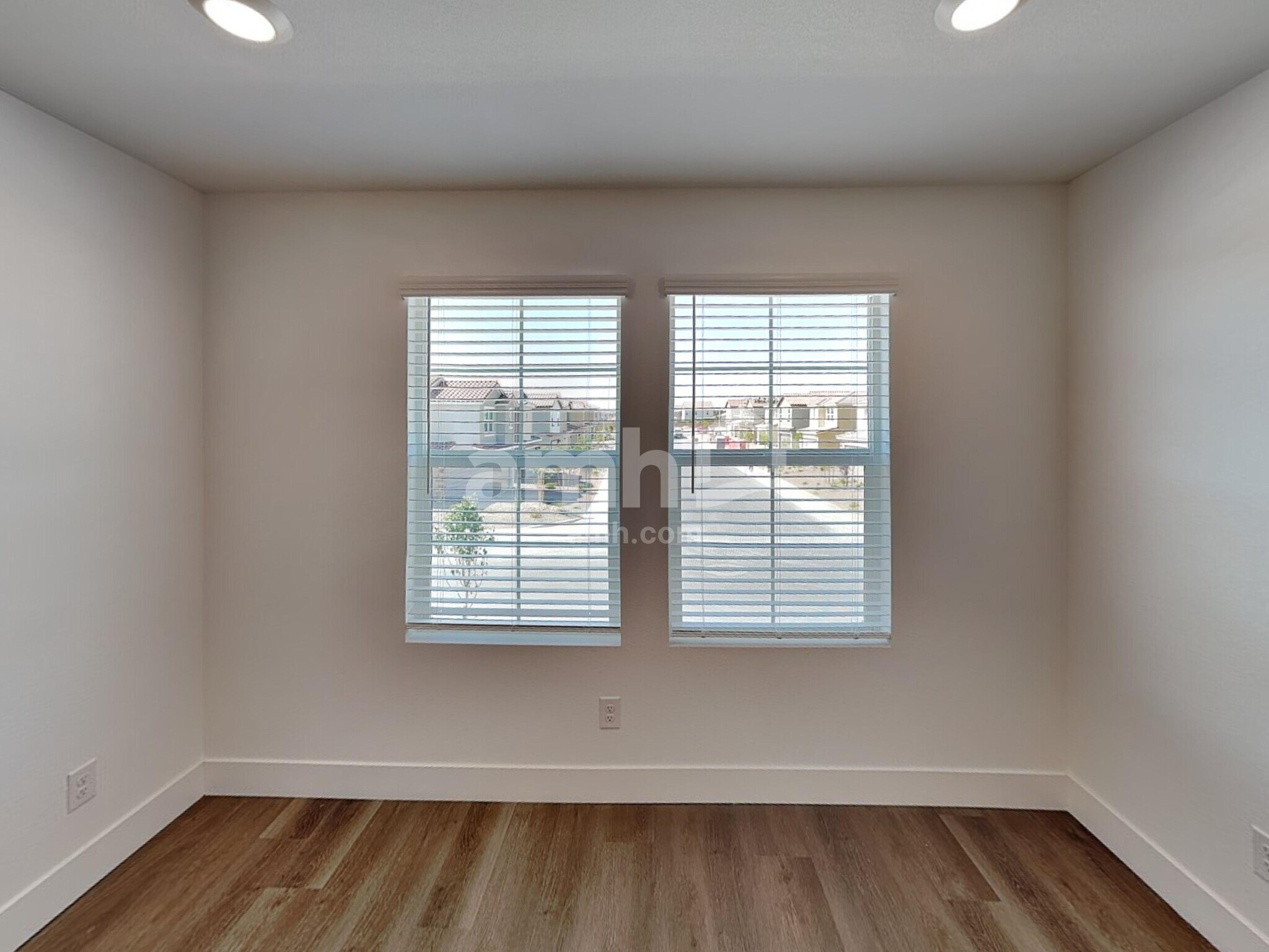 Building Photo - 9555 Harkes Dr