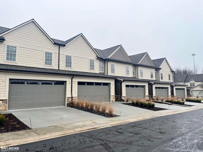 Building Photo - 11391 Izik's Way