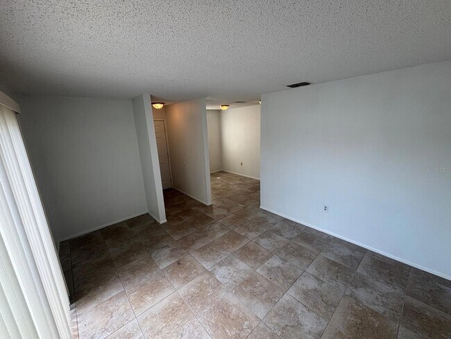 Building Photo - 212 Dorchester Square