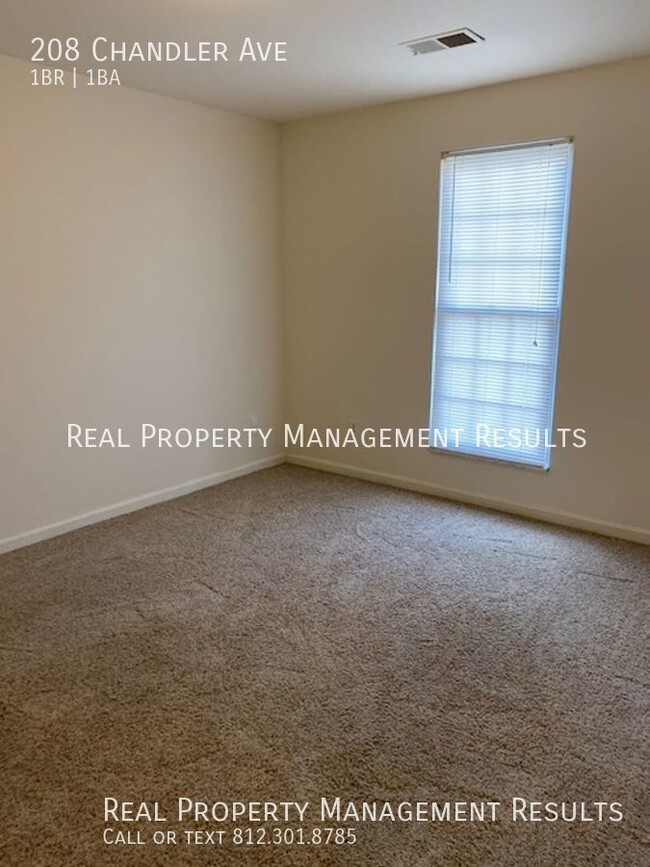 Building Photo - 1 Bedroom, 1 Bath, Mulberry Square