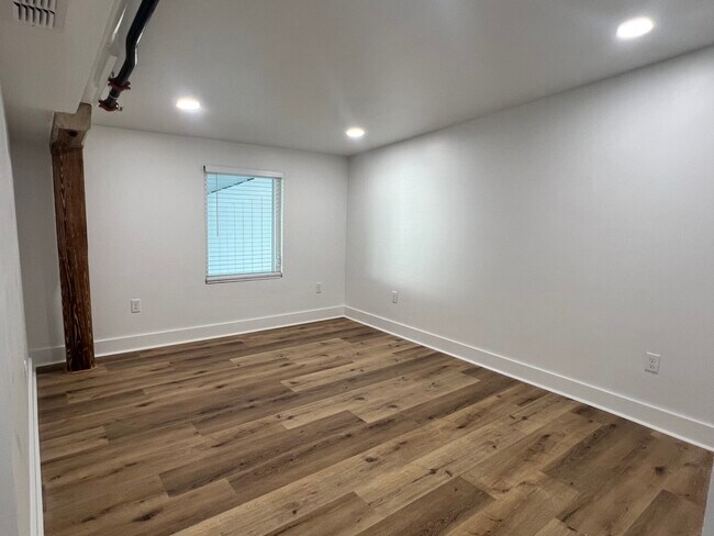 Building Photo - The Warehouse At Calhoun - RESIDENTIAL