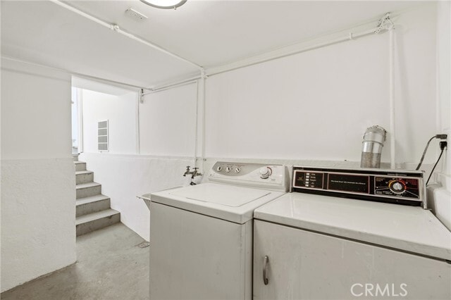 Building Photo - 274 W Laurel Ave