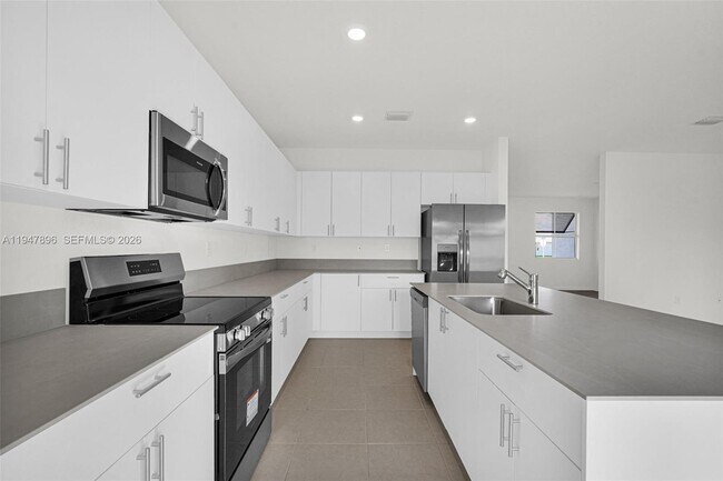 Building Photo - 27210 SW 159th Path