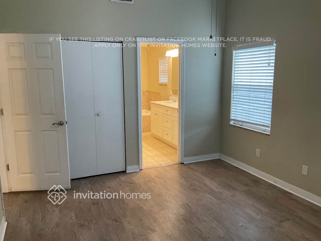 Building Photo - 1240 Sleepy Hollow Ln