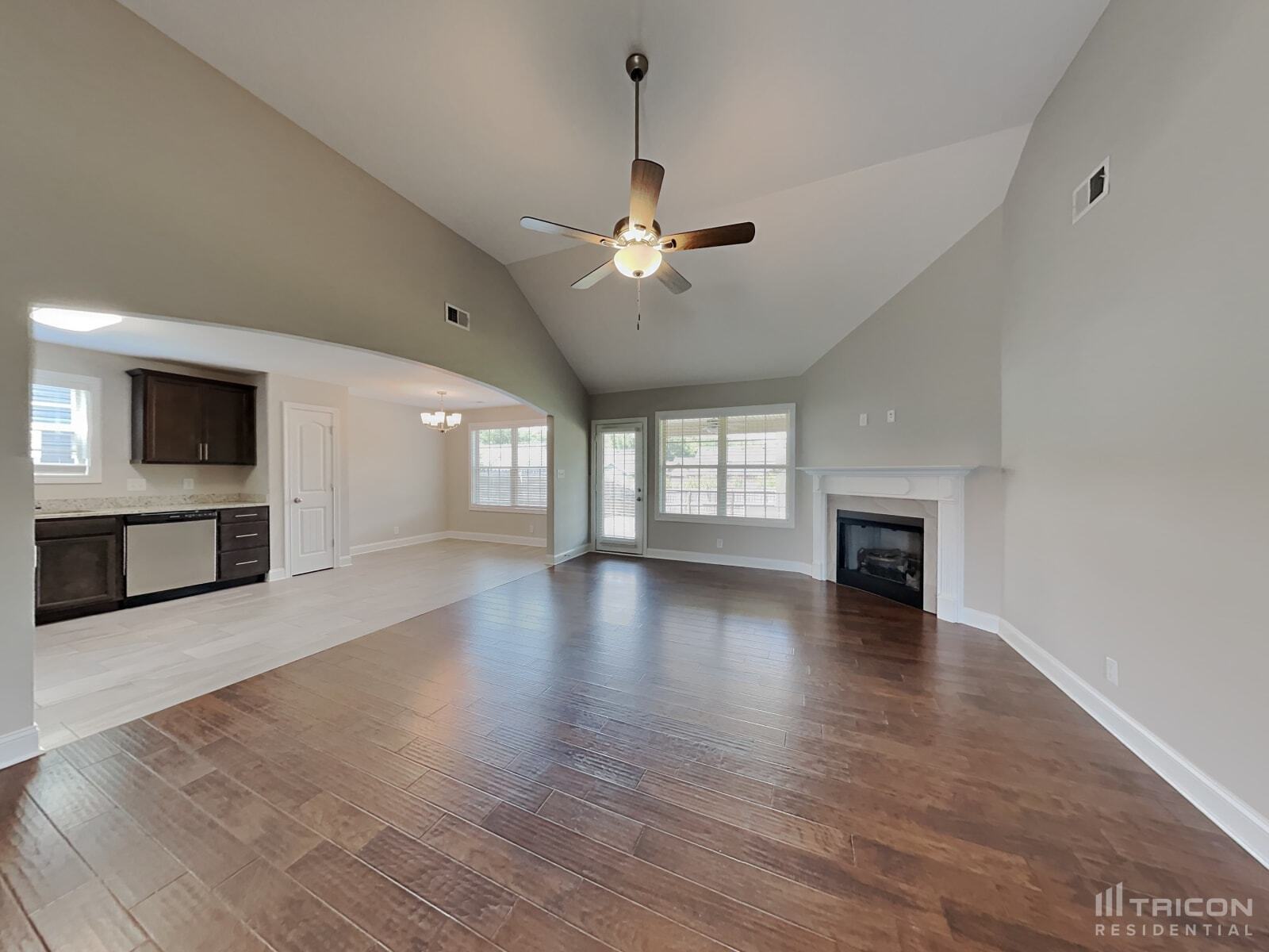 Building Photo - 1489 Coronado Dr