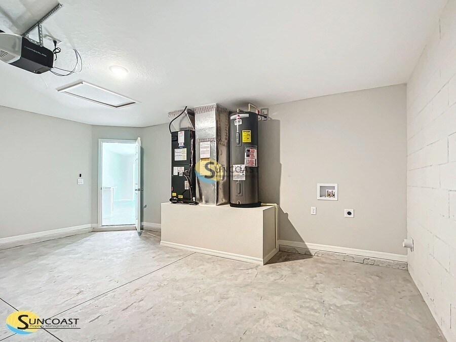 Building Photo - 3367 S Dalton Terrace