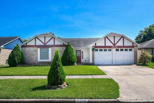 Building Photo - 6906 Grant Dr