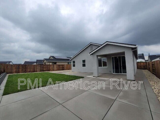 Building Photo - 5033 Rialto Dr