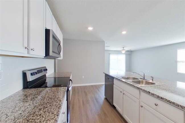 Building Photo - 8577 SW 43rd Ter